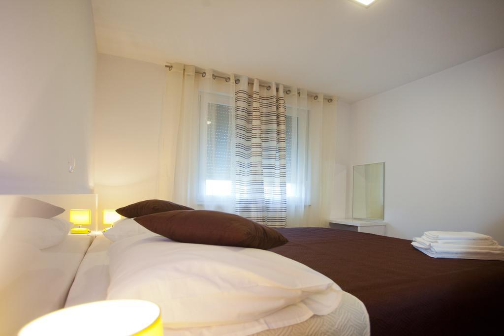 Apartments Diamond Podstrana Room photo
